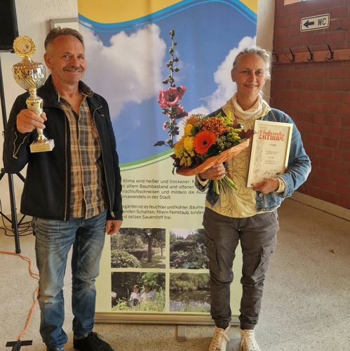 Erfolgreiche Teilnahme am Wettbewerb „Rote Azalee“ 3. Platz